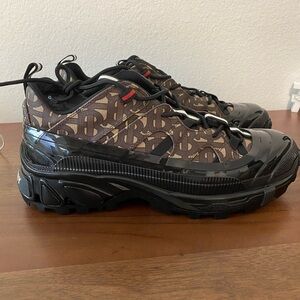Burberry Brand New men's monogram print Arthur sneaker size EUR 43
